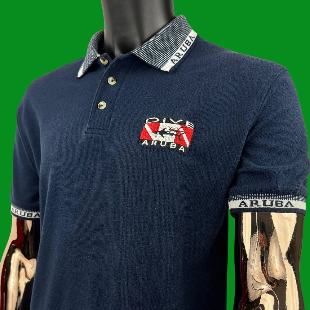 VTG Aruba“Dive Aruba” Embroidered Polo Shirt – Striped Collar & Cuffs
